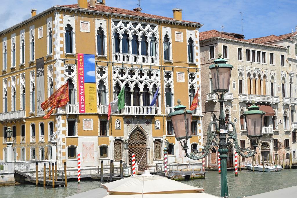 aDSC_0374_Franchetti.Sinds 1999 is de zetel van het Venetiaans Instituut van Wetenschap Kunst en Letteren.JPG